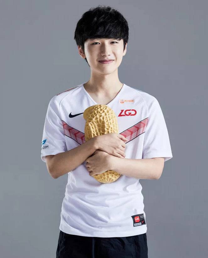 在比赛中奉 在比赛中奉