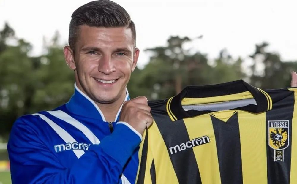 仅展现了赫 仅展现了赫